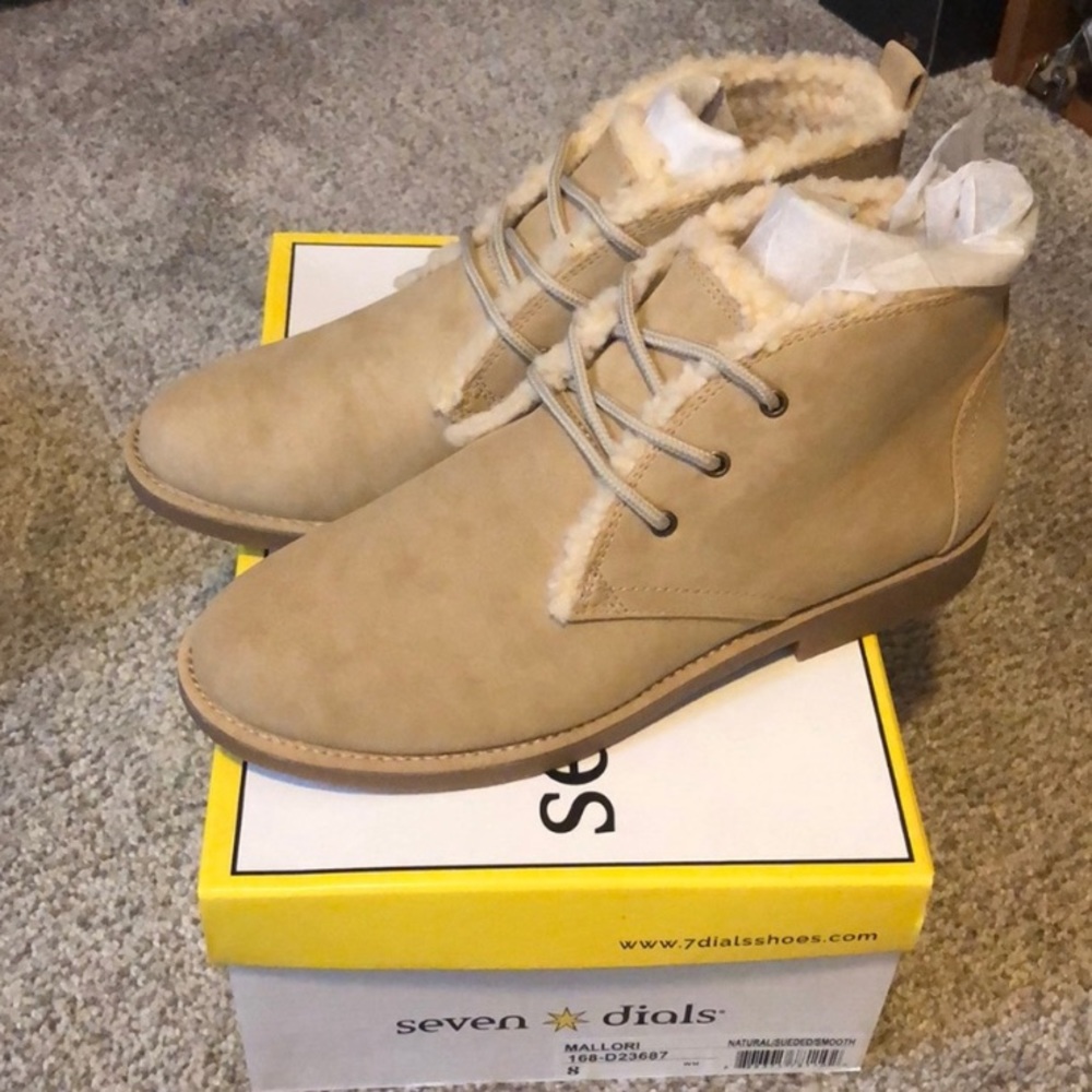 Booties Lace Up